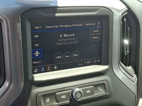 Used 2022 Chevrolet Silverado 1500 Custom AWD/4WD image 16