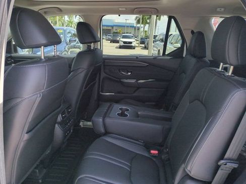 New 2026 Honda Pilot Touring image 12