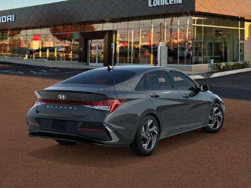 New 2026 Hyundai Elantra SEL Sport Premium FWD image 4