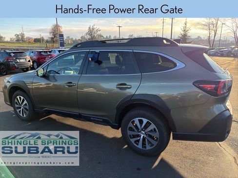 Certified 2025 Subaru Outback Premium image 8
