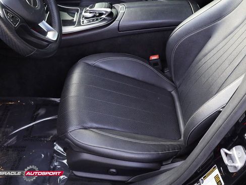 Used 2017 Mercedes-Benz E 400 4MATIC Wagon image 17