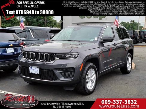 Used 2025 Jeep Grand Cherokee Laredo X image 11