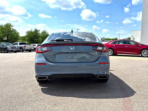 Used 2024 Honda Civic Sport Touring image 6