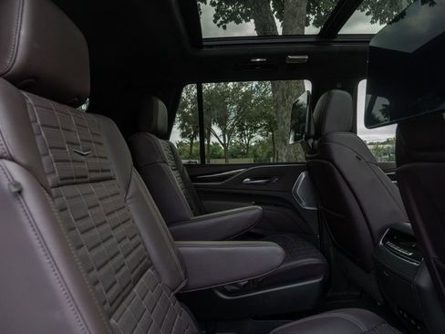 Used 2023 Cadillac Escalade V image 27