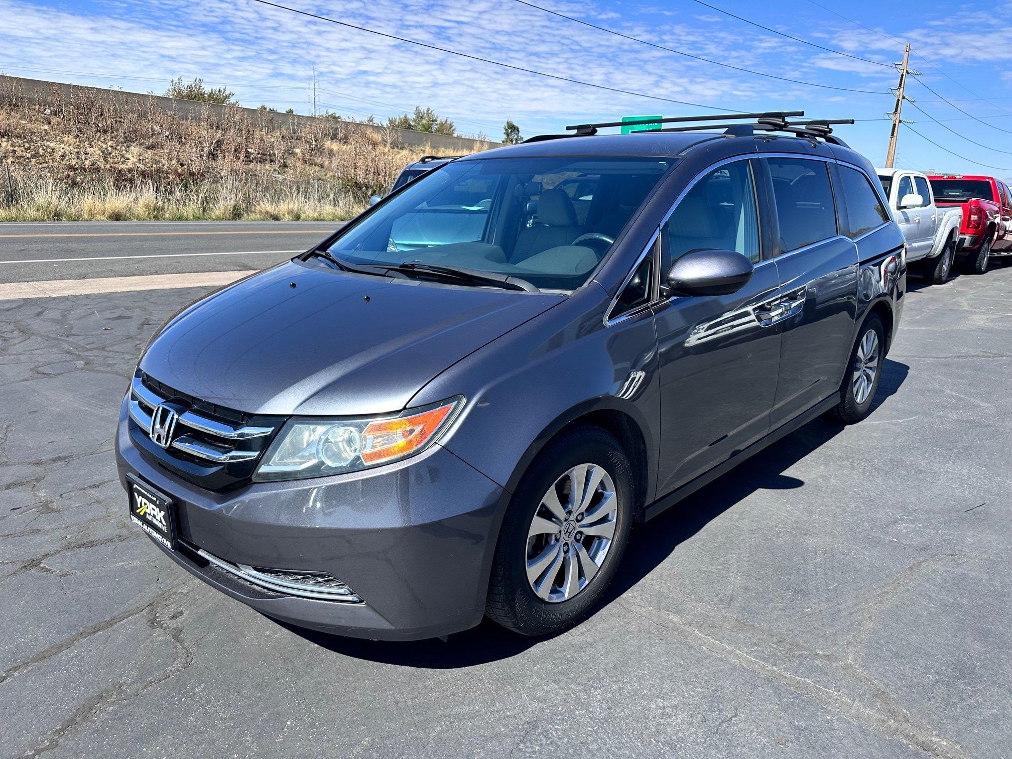 Used 2016 Honda Odyssey SE image 2