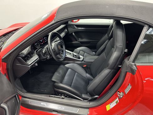 Certified 2023 Porsche 911 Carrera 4S AWD/4WD image 22