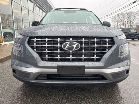 Used 2026 Hyundai Venue SEL image 2