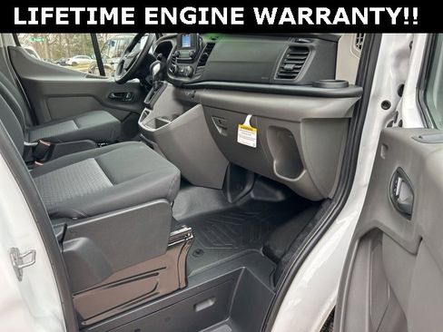 New 2025 Ford Transit 250 148 Medium Roof image 36