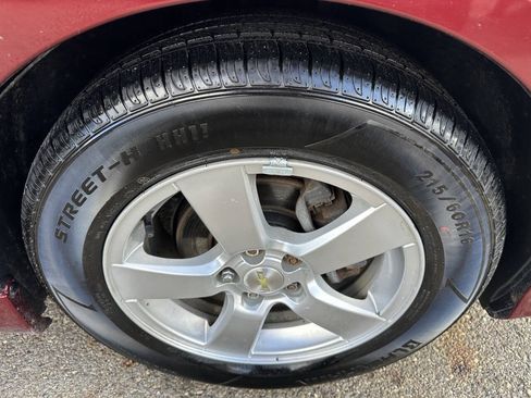 Used 2015 Chevrolet Cruze LT w/ Sun And Sound Package FWD image 26