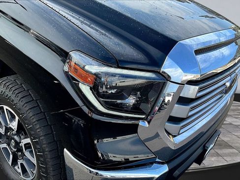 Used 2019 Toyota Tundra Limited w/ Limited Premium Package AWD/4WD image 29