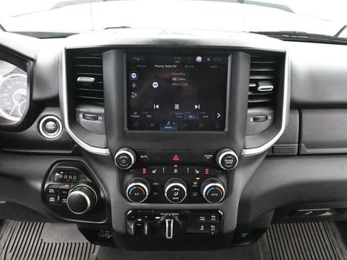 Used 2022 RAM 1500 Big Horn AWD/4WD image 37