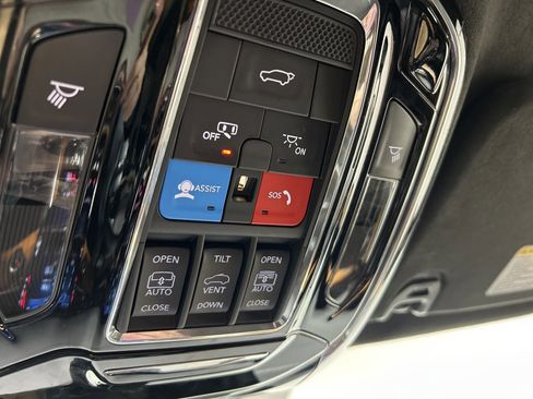 Certified 2024 Jeep Grand Wagoneer L Series III image 56