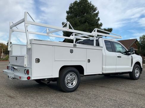 New 2025 Ford F350 XL w/ XL Chrome Package image 73