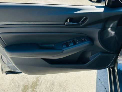 New 2025 Nissan Altima 2.5 S image 13