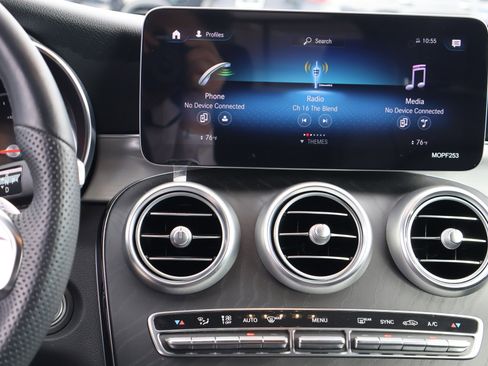 Certified 2022 Mercedes-Benz GLC 300 GLC 300W image 36