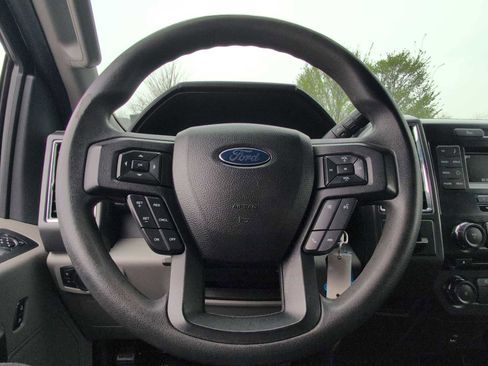 Used 2016 Ford F150 XLT RWD image 21