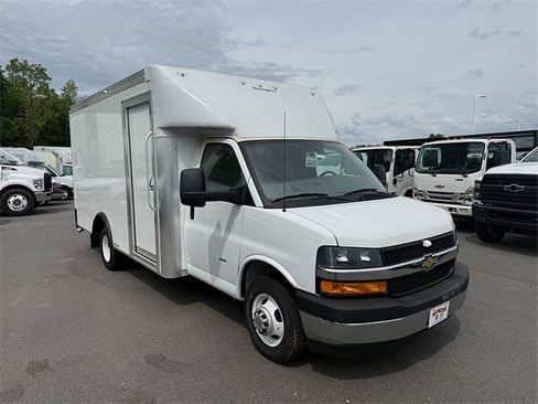 New 2023 Chevrolet Express 3500 w/ Power Convenience Package image 6