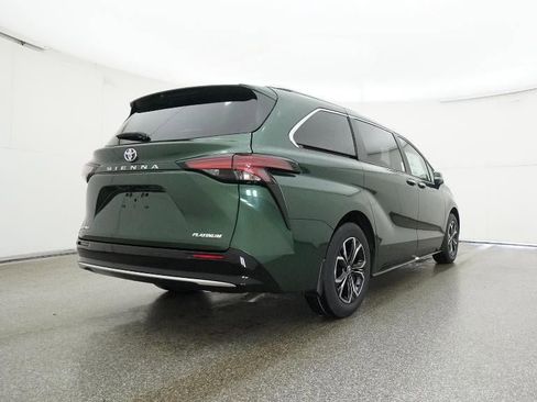 New 2026 Toyota Sienna Platinum image 32