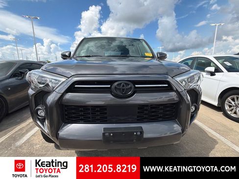 Used 2023 Toyota 4Runner SR5 Premium w/ Moonroof Package RWD image 8