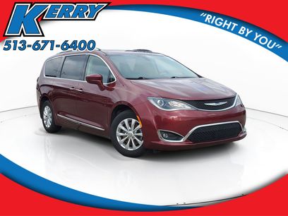 Used 2018 Chrysler Pacifica Touring-L w/ Premium Audio Group