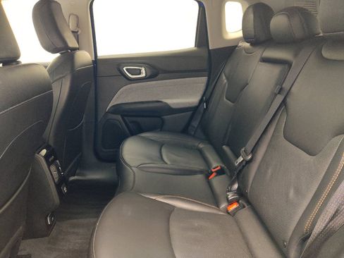 Used 2022 Jeep Compass Latitude AWD/4WD image 18