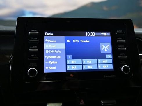 Used 2024 Toyota Camry SE image 30