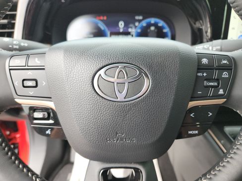 Used 2024 Toyota Crown AWD/4WD image 35