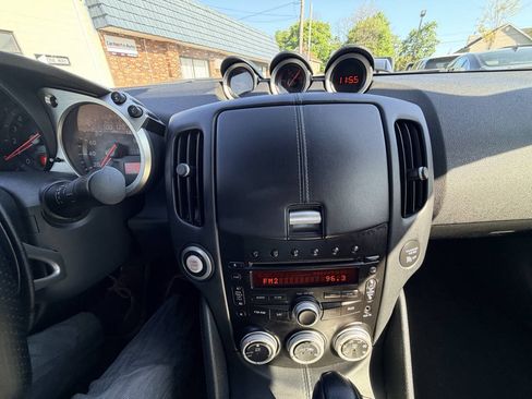 Used 2012 Nissan 370Z Touring RWD image 59