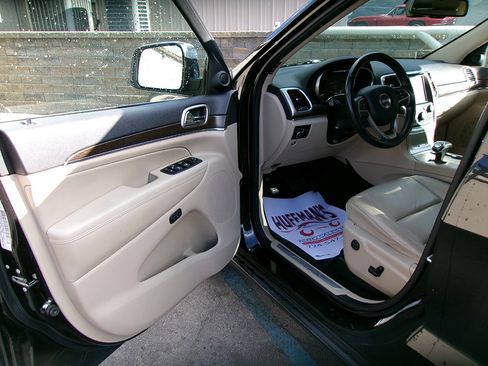 Used 2015 Jeep Grand Cherokee Limited image 12