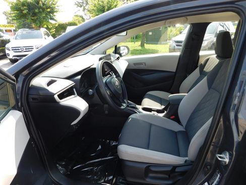 Used 2023 Toyota Corolla LE FWD image 16
