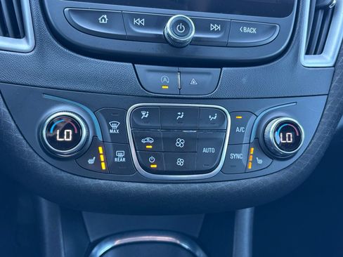 Used 2023 Chevrolet Malibu LT FWD image 20
