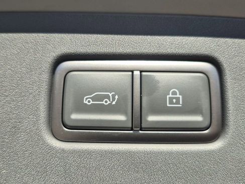 New 2026 Kia EV9 Land image 16