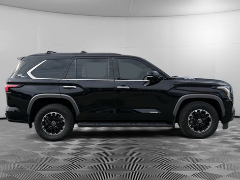 Used 2023 Toyota Sequoia Limited w/ TRD Off-Road Package AWD/4WD image 6