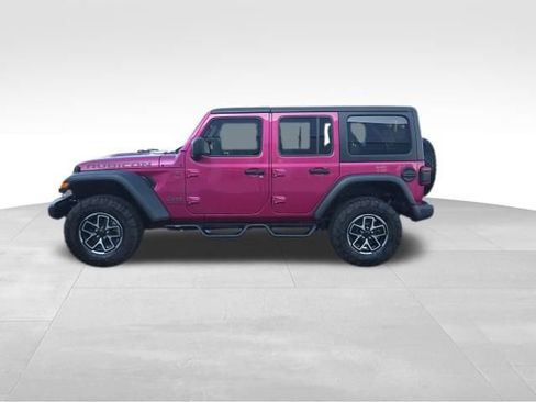 Used 2024 Jeep Wrangler Unlimited Rubicon w/ Convenience Group AWD/4WD image 4