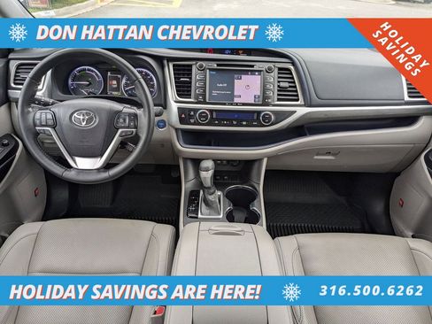 Used 2019 Toyota Highlander Limited Platinum image 2