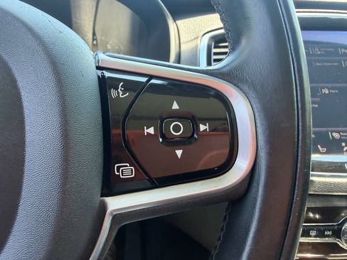 Used 2017 Volvo XC90 T6 Momentum w/ Vision Package AWD/4WD image 15