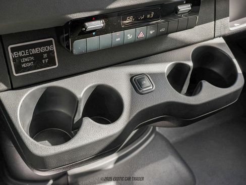 Used 2025 Mercedes-Benz Sprinter 2500 image 47