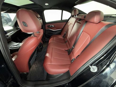 Used 2023 BMW 330i xDrive Sedan w/ Premium Package image 25