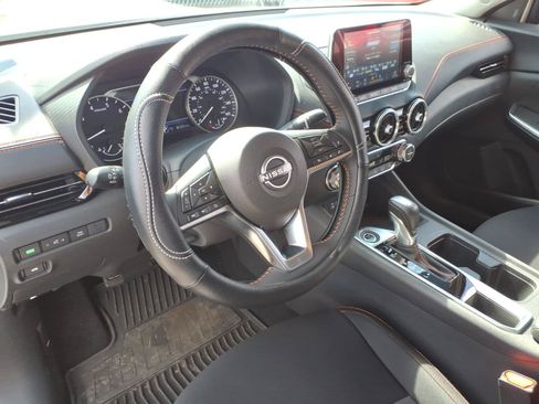 Used 2025 Nissan Sentra SR w/ Trunk Package FWD image 9