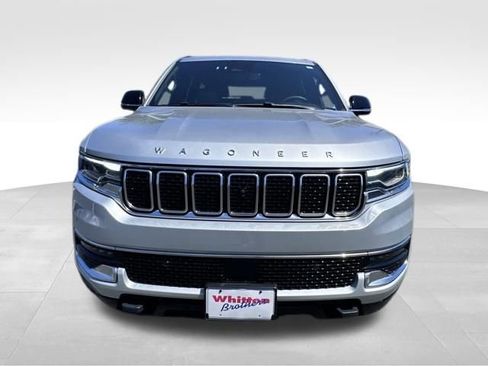 Used 2024 Jeep Wagoneer 4WD w/ Premium Group I image 10