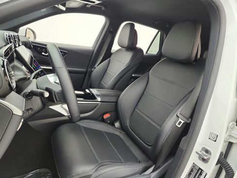Certified 2026 Mercedes-Benz GLC 300 image 10