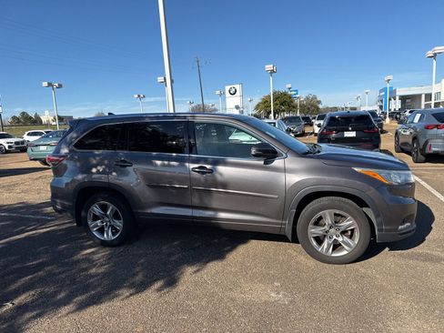 Used 2014 Toyota Highlander Limited image 4