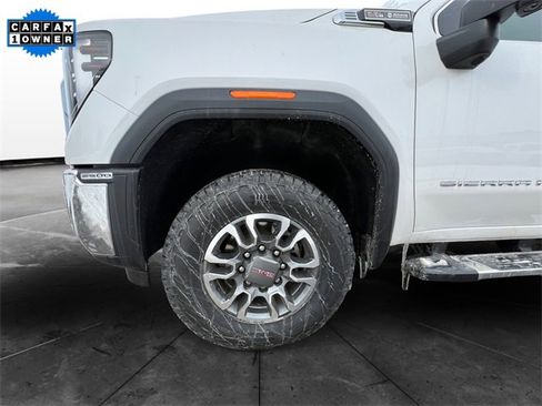 Used 2024 GMC Sierra 2500 SLT w/ SLT Premium Package image 14