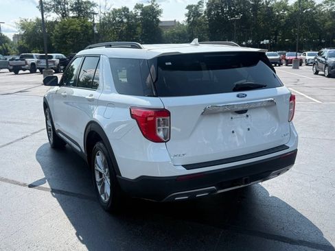 Used 2023 Ford Explorer XLT w/ Equipment Group 202A AWD/4WD image 5