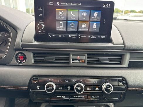 Used 2025 Honda Pilot TrailSport image 22