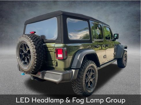 Used 2023 Jeep Wrangler Unlimited w/ Cold Weather Group AWD/4WD image 8