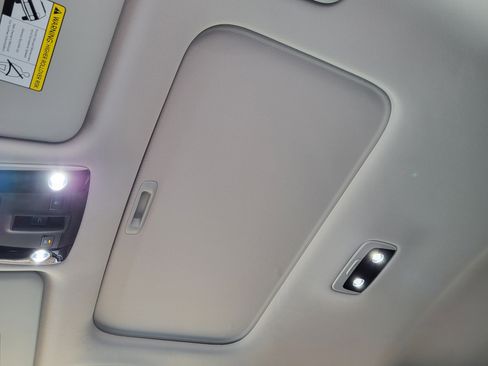 Used 2025 Kia Seltos EX w/ EX Sunroof Package image 28