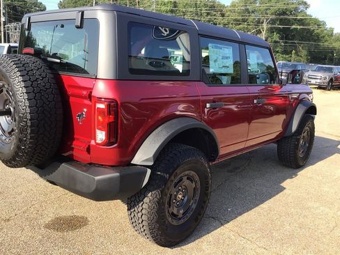 New 2025 Ford Bronco 4-Door w/ Sasquatch Package image 13