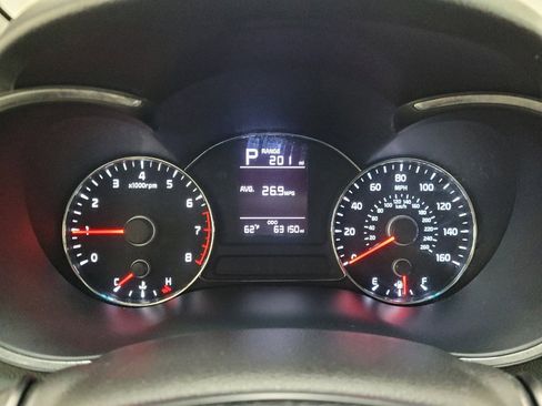 Used 2017 Kia Forte LX image 23