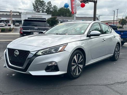Used 2019 Nissan Altima 2.5 SV FWD image 7